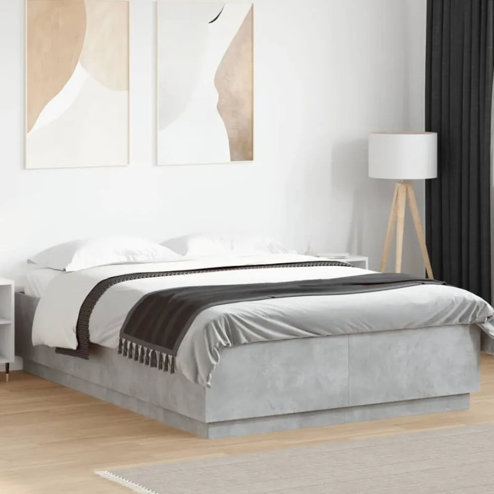Bedden & Accessoires*vidaXL Bedframe bewerkt hout 160x200 cm Betongrijs